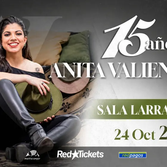 ANITA VALIENTE - 15 AÑOS - FLORES