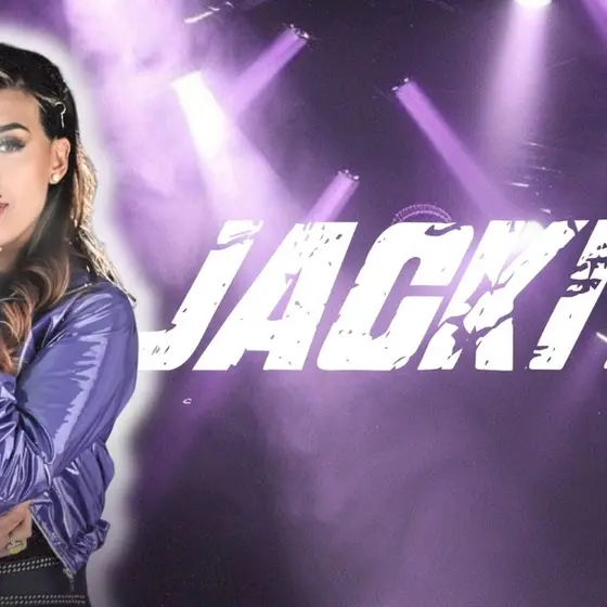Jackita la zorra en el mono por primera vez!
